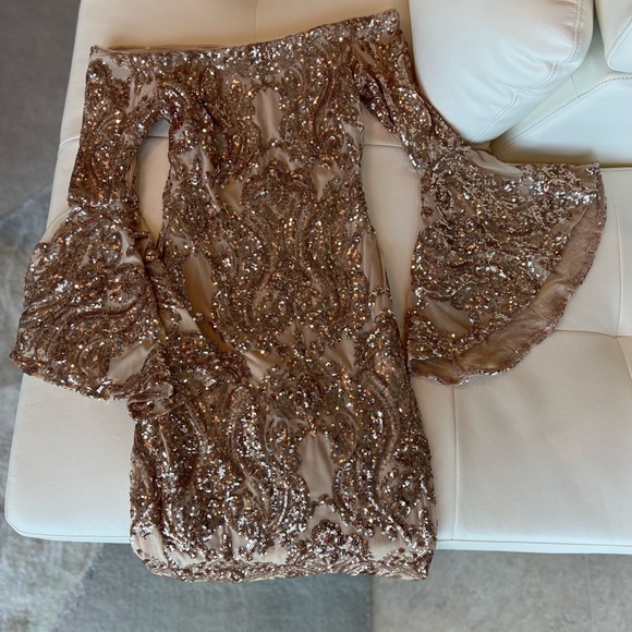 Gold dress!! Worn once - Picture 1 of 4